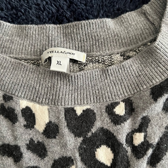 Stella & Dot Sweater - Picture 5 of 12